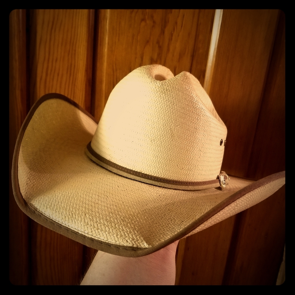 Cinch cowboy hat